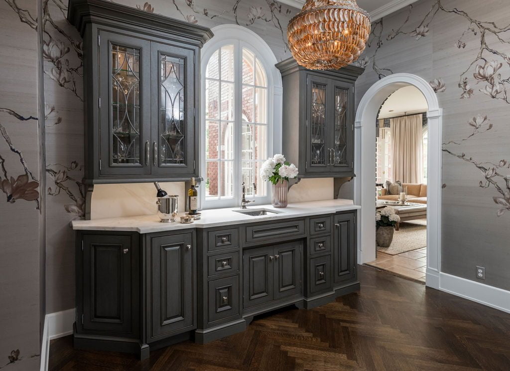 Contemporary wet bar with grey cabinetry (Full bar)