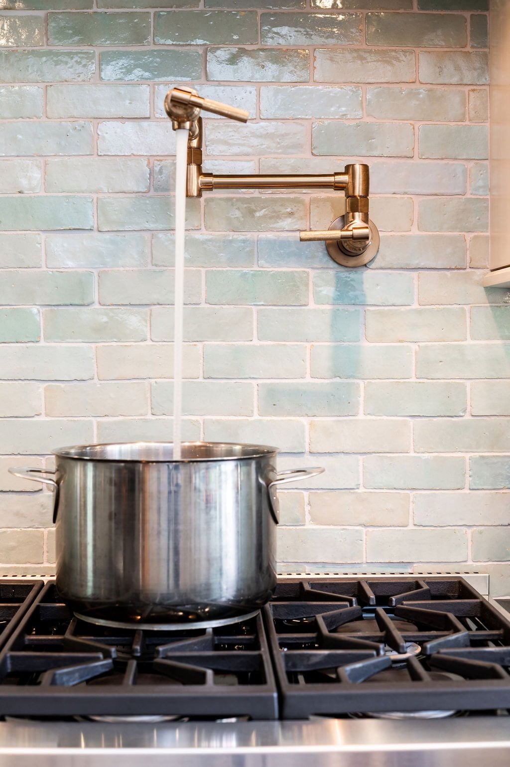 Brass potfiller faucet